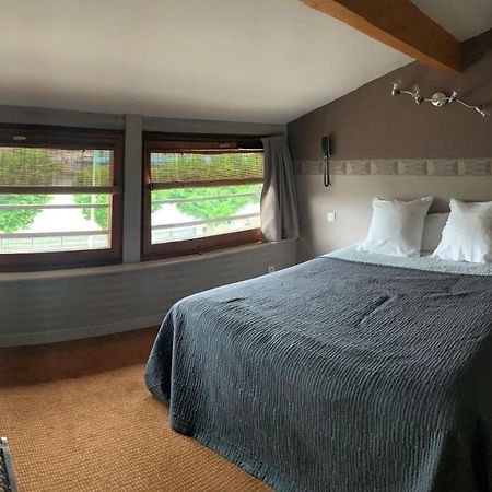 Le Petit Roche Hotel Serrieres  Ngoại thất bức ảnh