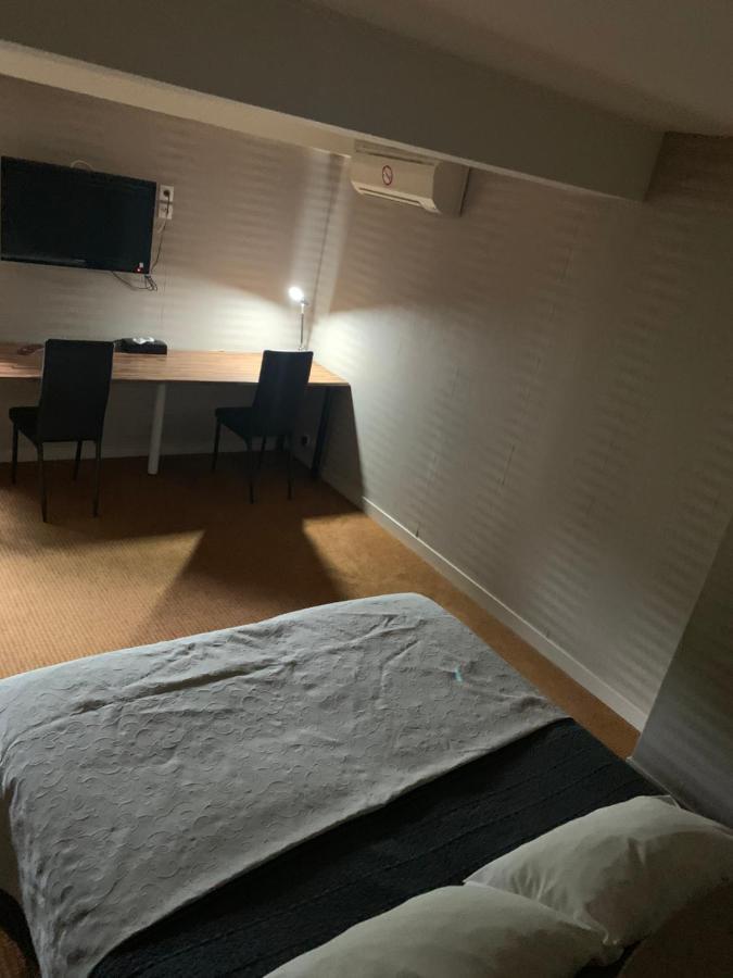 Le Petit Roche Hotel Serrieres  Ngoại thất bức ảnh